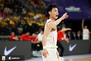 媒体人：徐杰所说与河村的自信差别 教育系统大部分时候更具优势
